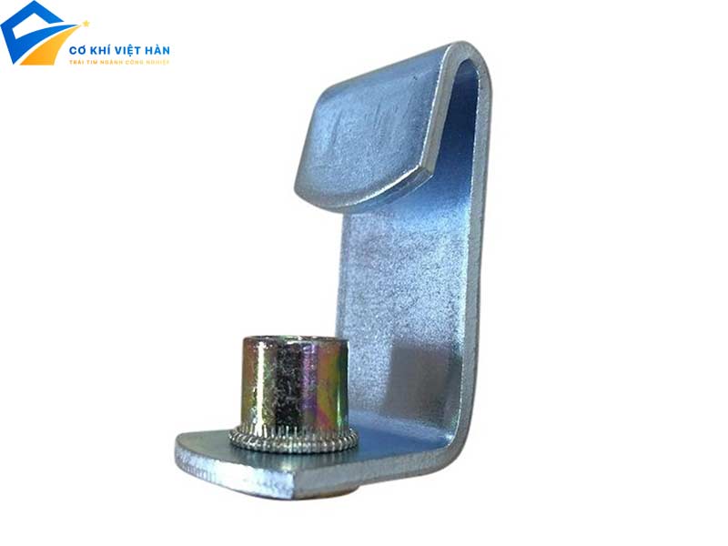 Kẹp xà gồ chữ C là gì?