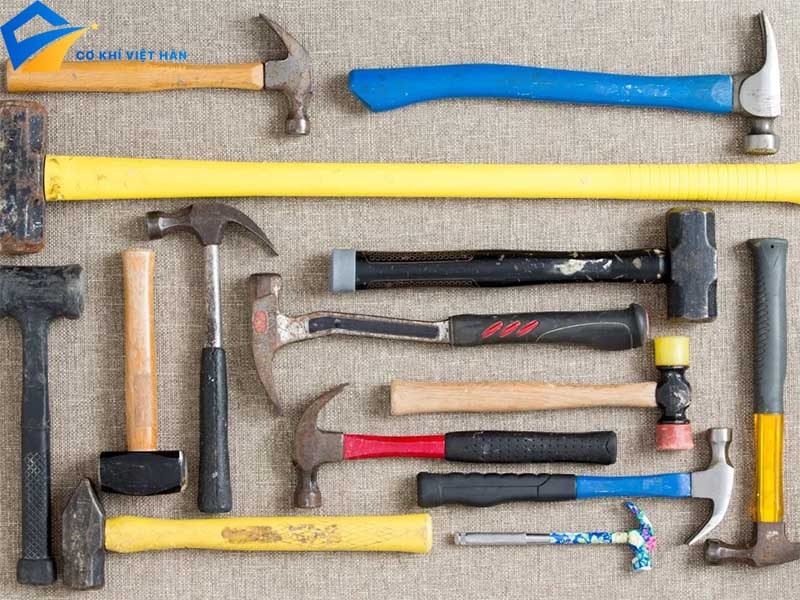 Các Loại Búa Cầm Tay Thông Dụng: Hướng Dẫn Chi Tiết và Cách Chọn Lựa