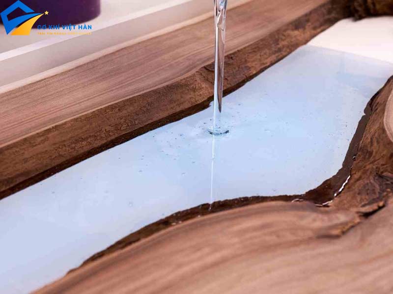 Keo AB là gì? Ứng dụng của keo AB trong thực tế