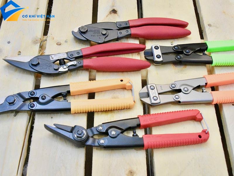 Những Loại Kìm Thông Dụng: Tìm hiểu Chi Tiết Về Các Loại Kìm