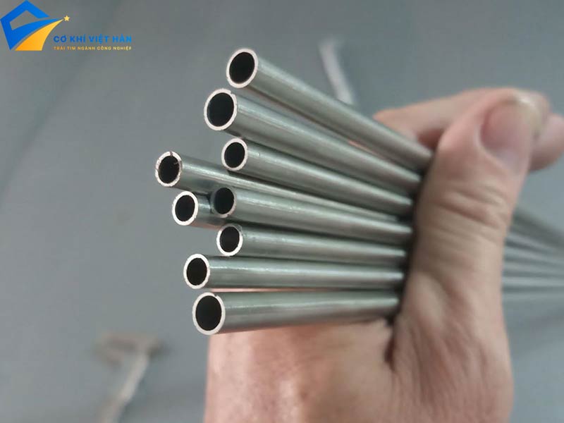 Phân Biệt Inox 304 và Inox 316: Những Điều Cần Biết