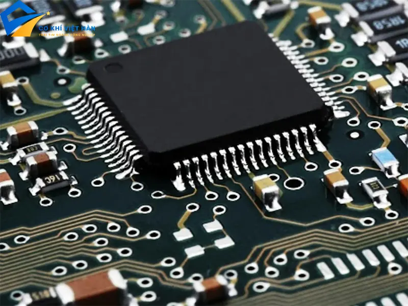 SMT là gì? Tìm hiểu về Công nghệ Hàn Hàng Surface Mount