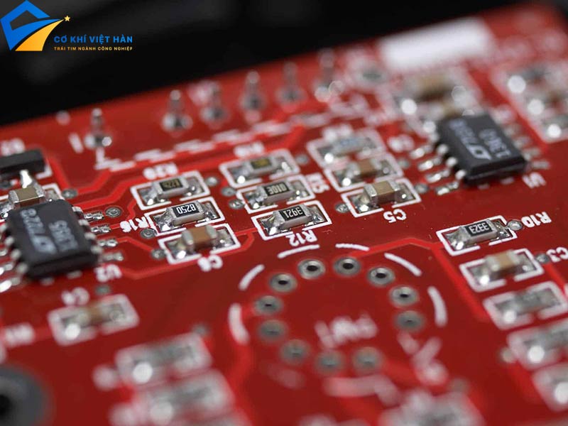 SMT là gì? Tìm hiểu về Công nghệ Hàn Hàng Surface Mount