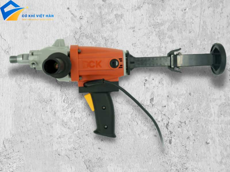 Máy khoan rút lõi bê tông là gì